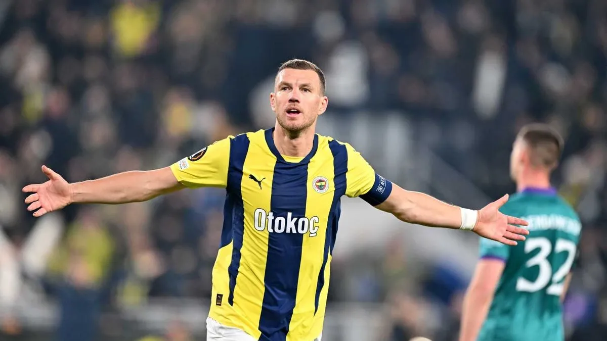 İtalyanlar, Edin Dzeko’yu istiyor! Yıldız golcünün transfer kararı şaşırttı…